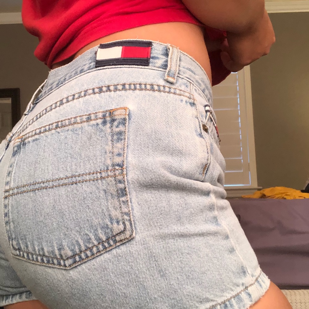 VINTAGE TOMMY HILFIGER SHORTS